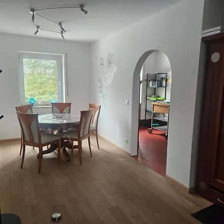Moai - Riverside - Monteur - Kostenloser Parkplatz, Wlan, Waschtrockner, Smart Tv