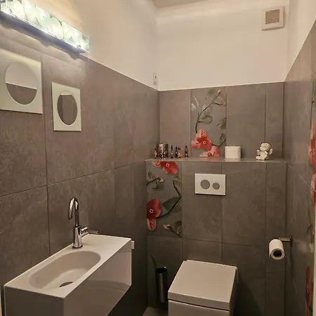 Moai - Riverside - Monteur - Kostenloser Parkplatz, Wlan, Waschtrockner, Smart Tv *