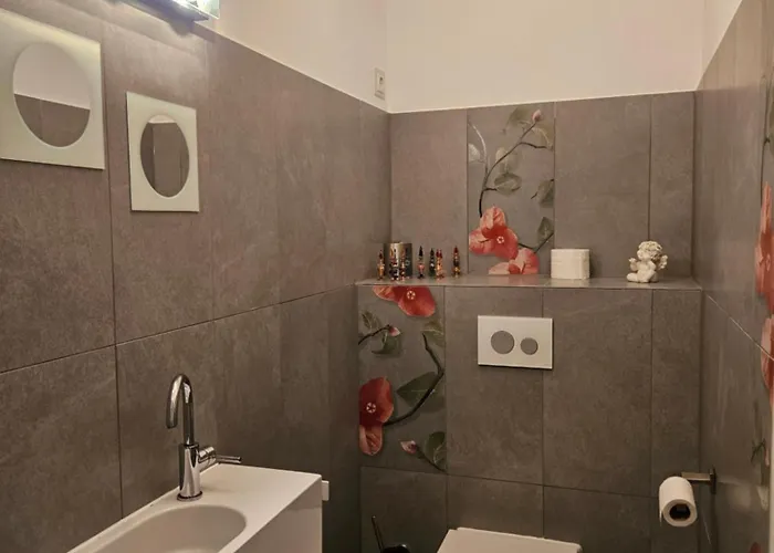 Moai - Riverside - Monteur - Kostenloser Parkplatz, Wlan, Waschtrockner, Smart Tv *